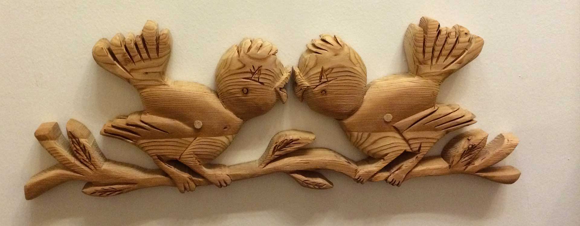 uccellini in legno